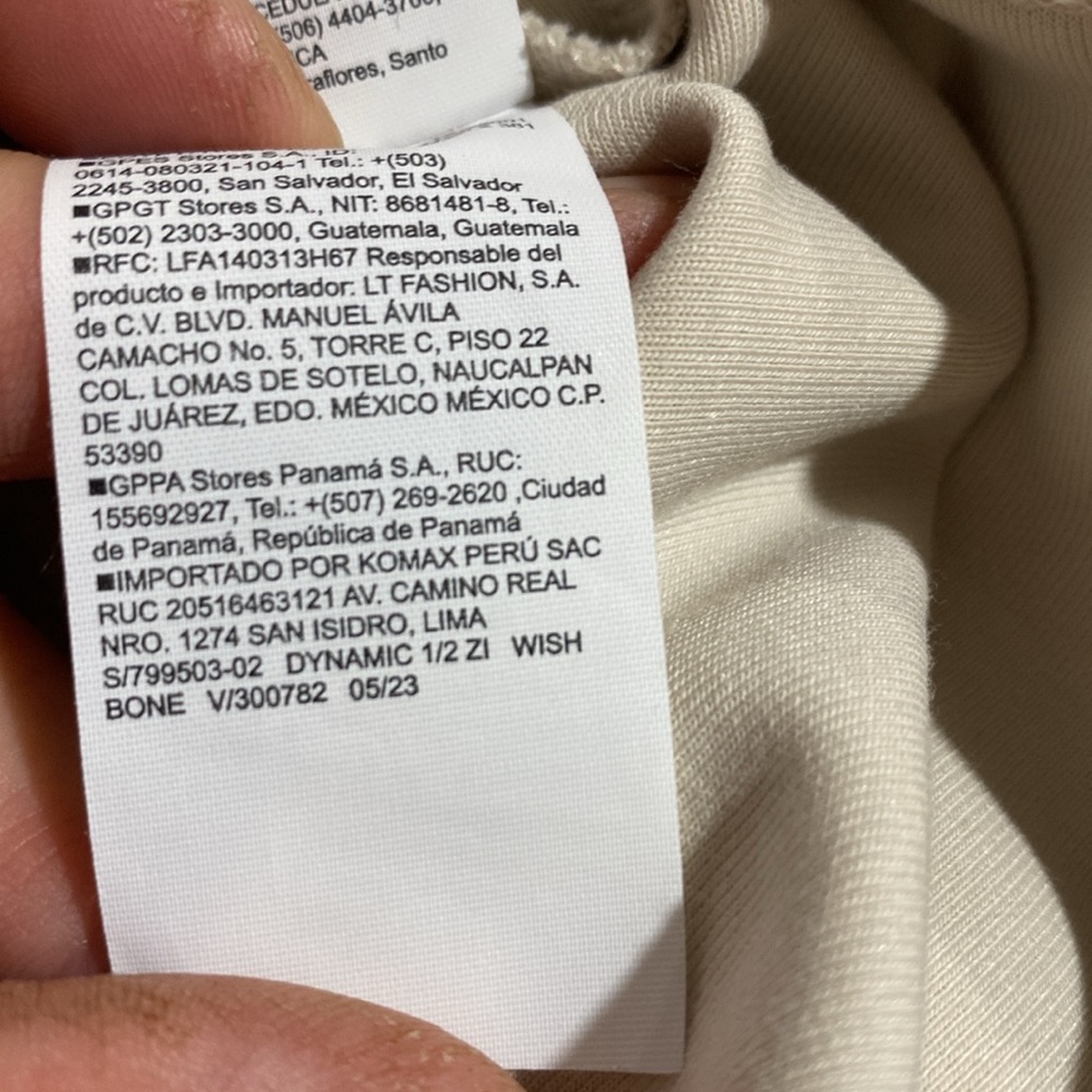 Pair of Old Navy Half Zips - Picture 8 of 8